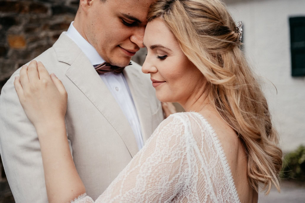 Hochzeitsfotograf - After Wedding Shooting mit Babybauch bei Schloss Linnep in Ratingen by photoart huebner 10 .jpg