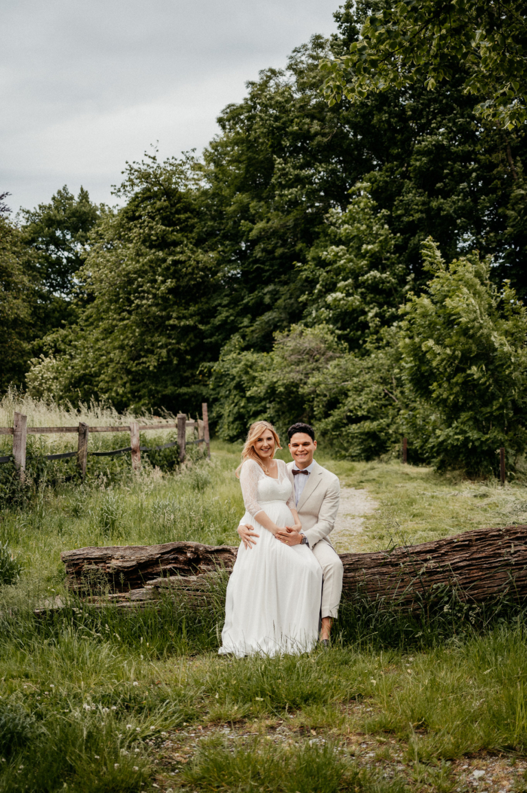 After Wedding Shooting mit Babybauch bei Schloss Linnep in Ratingen by photoart hübner 24