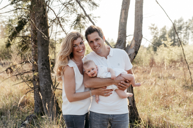 Emely mit Mama und Papa