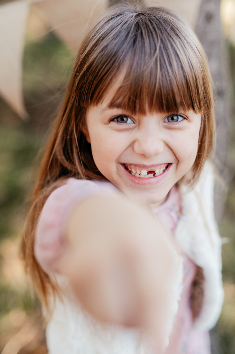 Kindergartenfotograf & Schulfotogaf photoart hübner ist für Sie rund um Düsseldorf in Kindergärten und Grundschulen im Einsatz 24