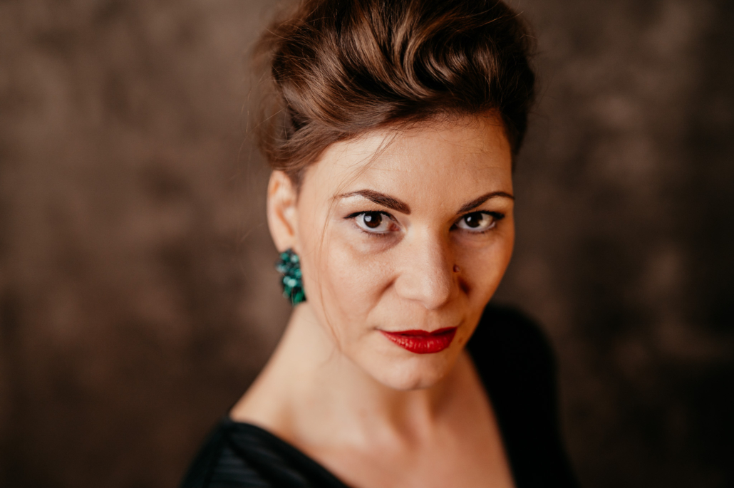 Künstlerporträt mit Romina
