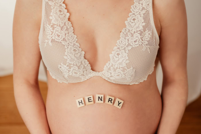 Liebe im Bauch sinnliches Schwangerschafts Shooting mit Jenny im Atelier von photoart hübner Ratingen bei Düsseldorf 14