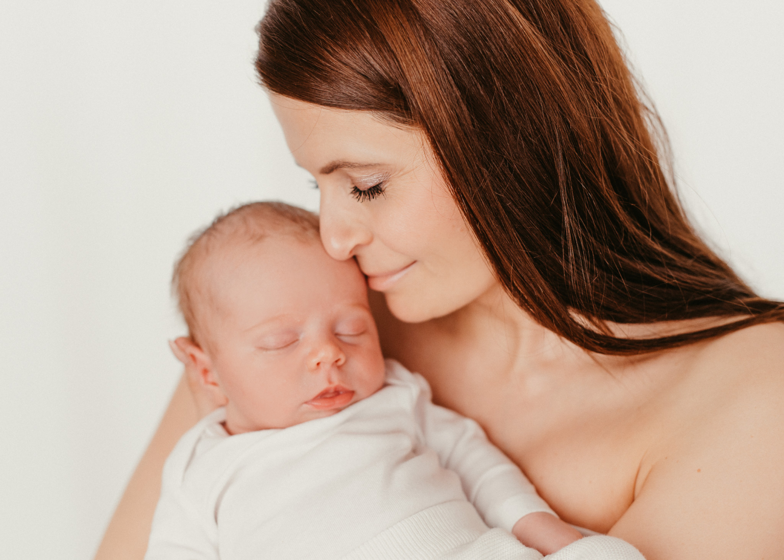 Newborn Shooting – emotional, authentisch und echt photoart hübner Dein Fotograf 09