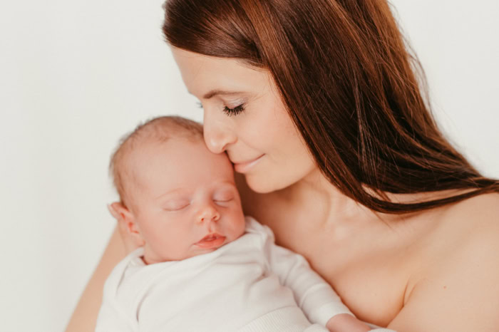 Newborn Shooting – emotional, authentisch und echt photoart hübner Dein Fotograf 09