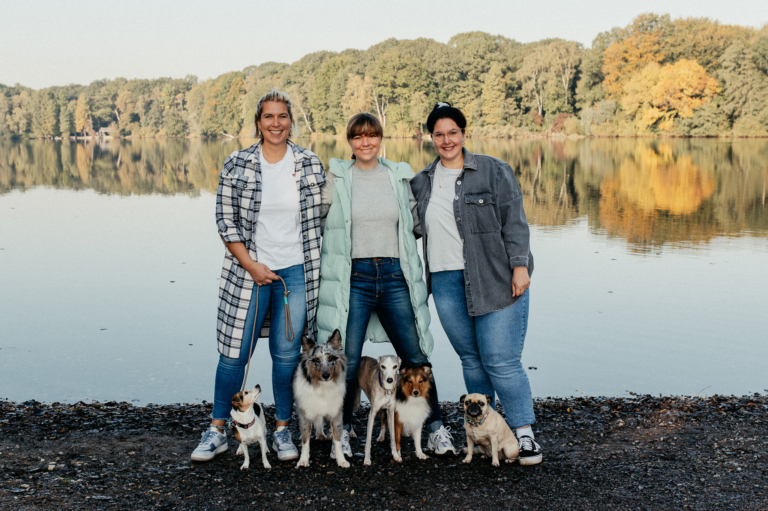 Outdoor Shooting mit der Hundebande im Wald 02