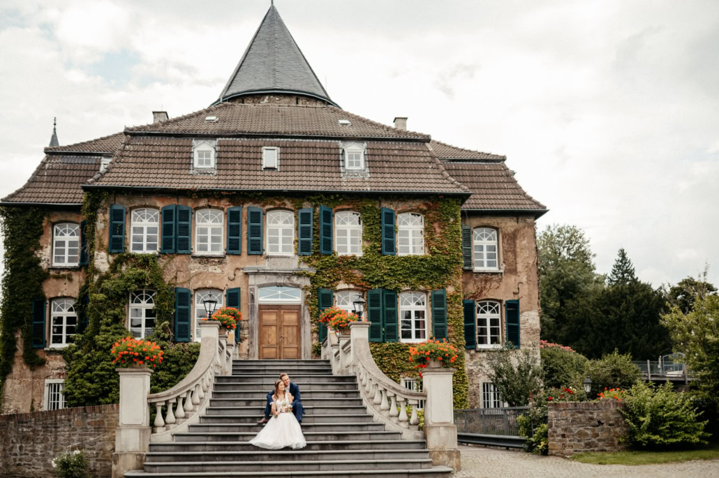 Sommerhochzeit auf Schloss Linnep – Sarah und Tim Hochzeitsreportage photoart hübner 45