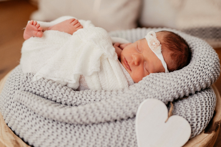 Willkommen kleine Felina! Neugeborenen Fotos und Familienshooting photoart hübner Ratingen Dein Fotograf 23