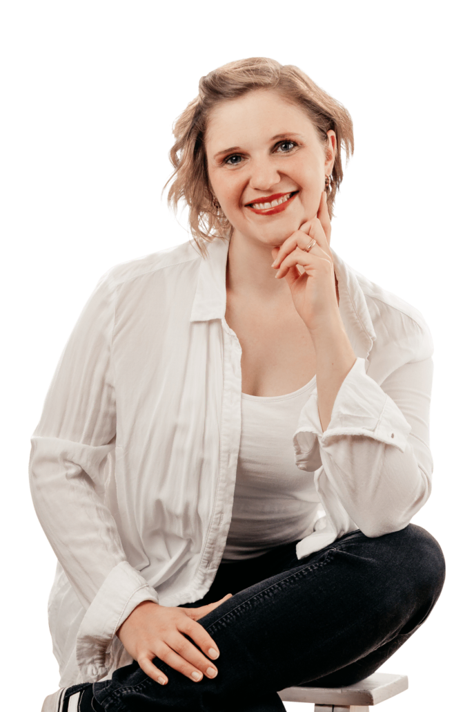 photoart huebner Hannah min.png