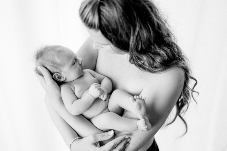 „Der Zauber steckt immer im Detail!“ Neugeborenen Fotoshooting in Ratingen photoart hübner Dein Fotograf 20